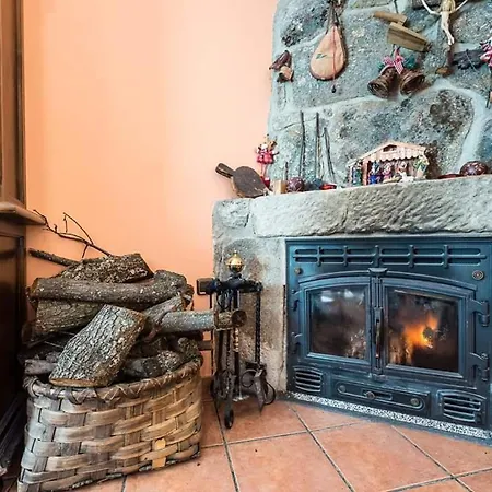 Apartamentos & Casa Rural Boada Con Jardin Interior Y Barbacoa Guest house 4*