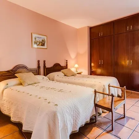 Apartamentos & Casa Rural Boada Con Jardin Interior Y Barbacoa Guest house 4*