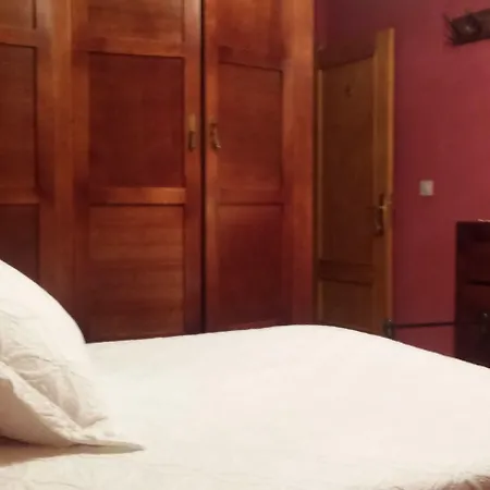 Guest house Apartamentos & Casa Rural Boada Con Jardin Interior Y Barbacoa Villamiel