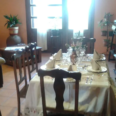 & Boada Con Jardin Interior Y Barbacoa