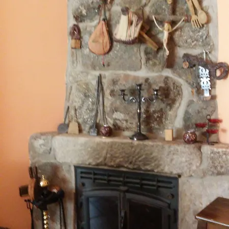 & Boada Con Jardin Interior Y Barbacoa Konukevi Villamiel