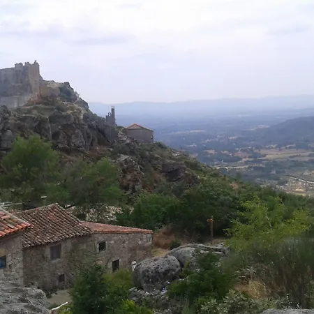 Konukevi & Boada Con Jardin Interior Y Barbacoa 4*