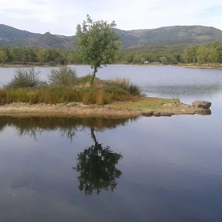 Apartamentos & Casa Rural Boada Con Jardin Interior Y Barbacoa Guest house 4*