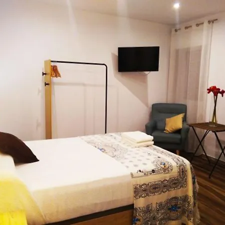 Apartamentos & Casa Rural Boada Con Jardin Interior Y Barbacoa Villamiel