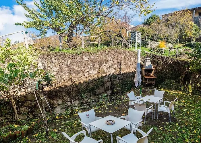 Pensionat & Boada Con Jardin Interior Y Barbacoa