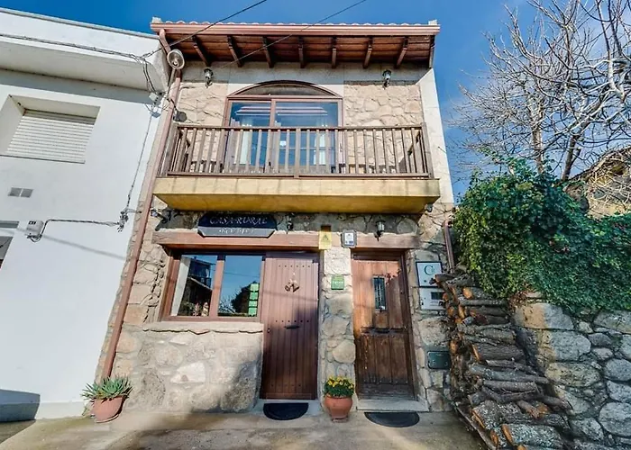 Pensionat & Boada Con Jardin Interior Y Barbacoa 4*