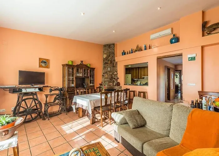 Pensionat & Boada Con Jardin Interior Y Barbacoa 4*